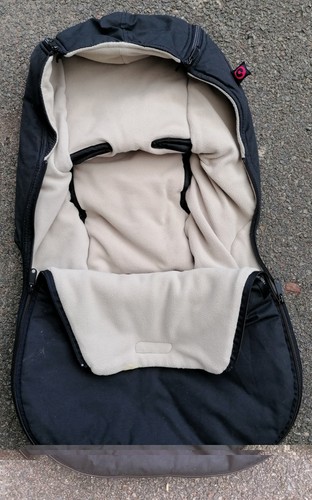 Universal car seat footmuff - seat,
